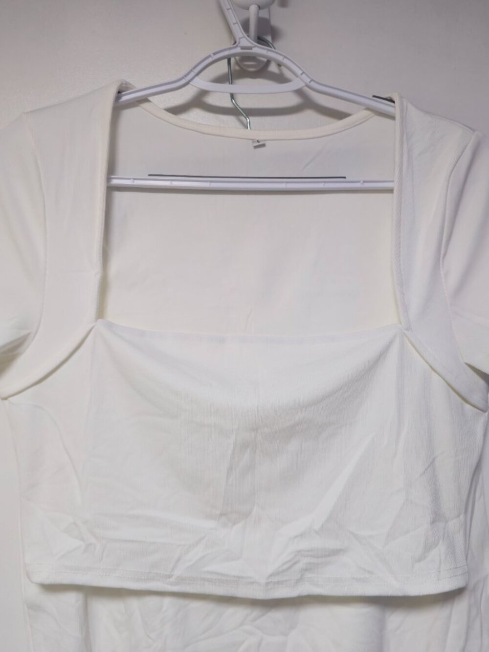 White 2 Piece Top and Skirt with Slit Set Large - Picture 2 of 3